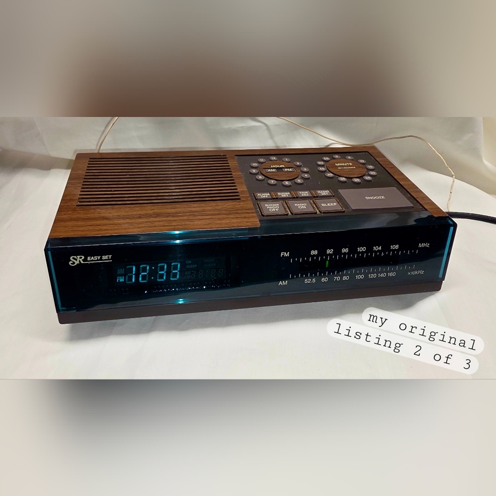 1980s Sears Easy Set Digital Alarm Clock – Wood Grain – Working